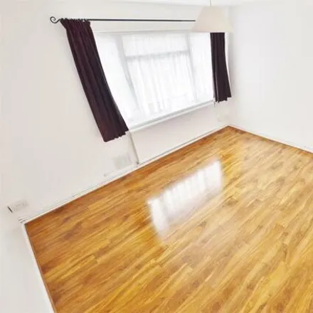 Buy this 1 bed apartment on 41 Braemar Road in London, E13 8EH