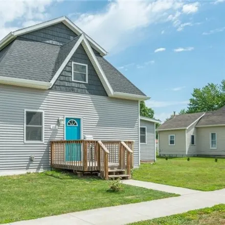 Buy this 3 bed house on 418 W Broadway St in Colfax, Iowa