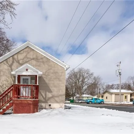 Image 1 - 273 East Grant Street, Augusta, Eau Claire County, WI 54722, USA - House for sale