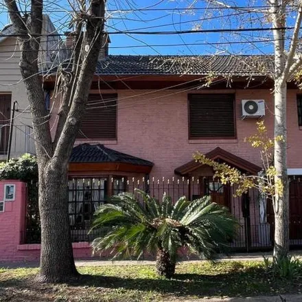 Buy this 4 bed house on Navarro 1469 in Partido de Morón, Castelar