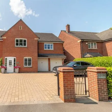 Buy this 5 bed house on Mapperley Plains in Lambley, NG3 5RS
