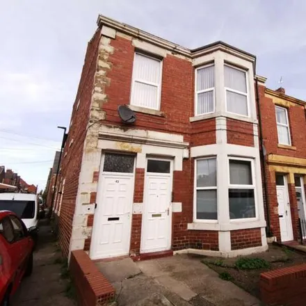 Rent this 4 bed apartment on Warton Terrace in Newcastle upon Tyne, NE6 5LS