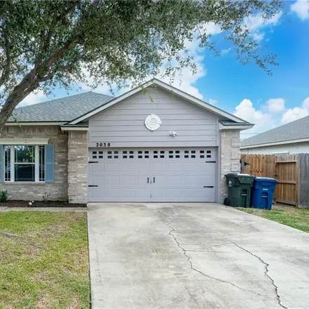 Buy this 3 bed house on 2038 Spanish Trail in Corpus Christi, TX 78410