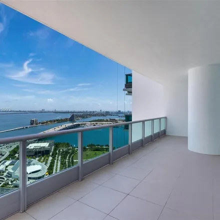Image 2 - 944 Biscayne Boulevard, HMS Bounty, Miami, FL 33132, USA - Apartment for rent