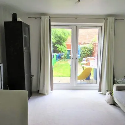 Rent this 2 bed apartment on 27 Humber Road in Coventry, CV3 1AZ