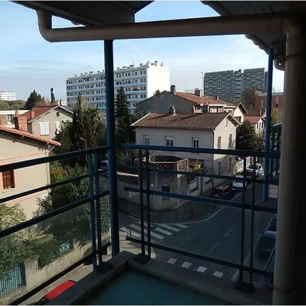 Rent this 2 bed apartment on 49 Rue de Cugnaux in 31300 Toulouse, France