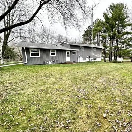 Image 6 - 456 Dodge Street, Stanley, WI 54768, USA - House for sale