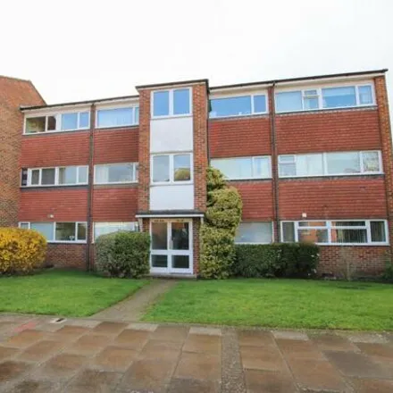 Image 1 - Elms Road, Wokingham, RG40 2AA, United Kingdom - Apartment for sale