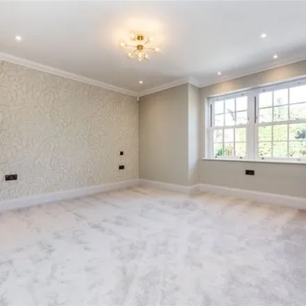 Rent this 5 bed apartment on Recreation Ground in Watling Street, Aldenham