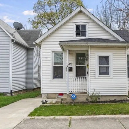 Buy this 2 bed house on 619 Huffman Street in Fort Wayne, IN 46808
