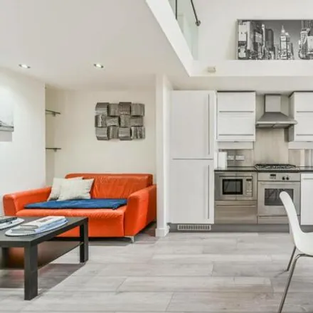 Buy this 1 bed apartment on Lawn Lane in London, SW8 1TP