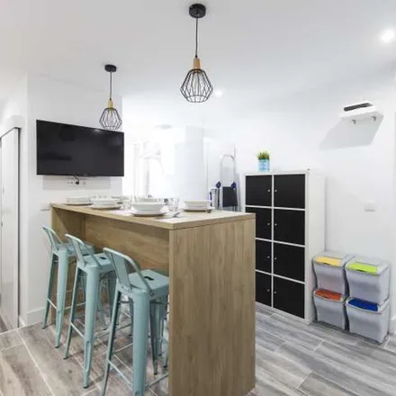 Rent this 5 bed apartment on Madrid in Avenida de Menéndez Pelayo, 42