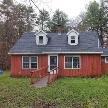 Buy this 2 bed house on 20 Meetinghouse Lane in Chebeague Island, ME 04017