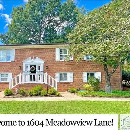 Buy this 5 bed house on 1604 Meadowview Lane in Martinsville, VA 24112