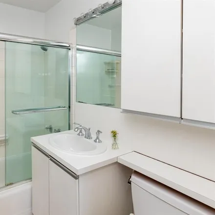 Image 5 - 235 EAST 87TH STREET 8H in New York - Apartment for sale