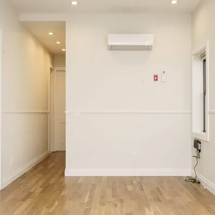 Rent this 4 bed apartment on 1824 REAR Palmetto Street in New York, NY 11385