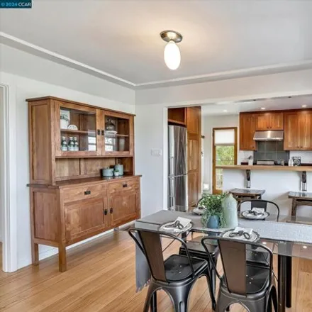 Image 9 - 1879 Tulare Avenue, East Richmond Heights, Contra Costa County, CA 94805, USA - House for sale