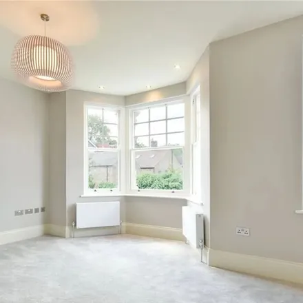 Image 7 - 22 Montrose Avenue, London, NW6 6NR, United Kingdom - Townhouse for rent