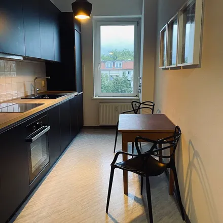 Rent this 2 bed apartment on Steinstraße 15 in 04275 Leipzig, Germany
