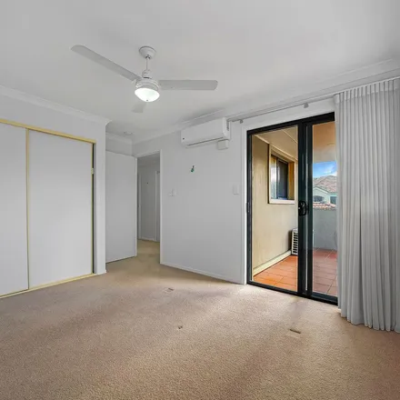 Image 3 - Santa Isobel Boulevard, Pacific Pines QLD 4212, Australia - Apartment for rent