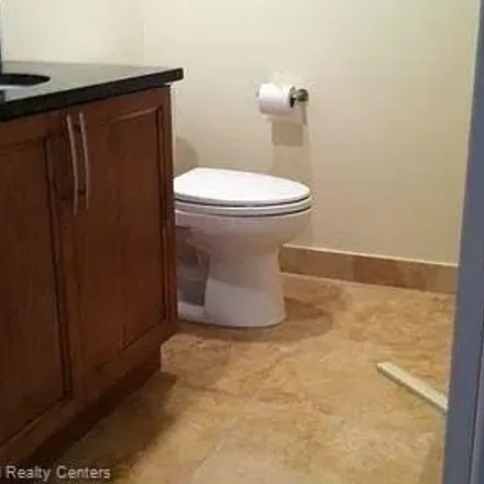 Image 4 - 7396 Balsam Court, West Bloomfield Charter Township, MI 48322, USA - House for rent