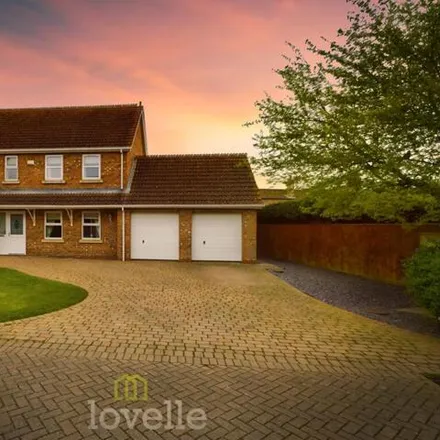 Buy this 4 bed house on Jonathans Garth in Tetney, Dn36