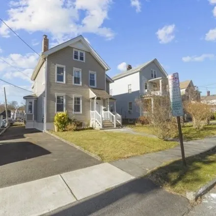 Rent this 3 bed house on 84 Thomas Street in Bloomfield, NJ 07003