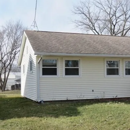 Buy this 2 bed house on unnamed road in Maquoketa, IA 52060