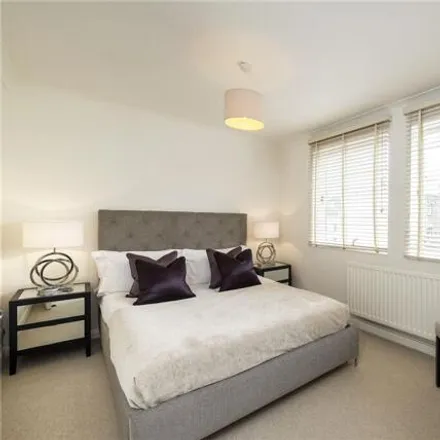 Image 2 - 155-167 Fulham Road, London, SW3 6SD, United Kingdom - Room for rent