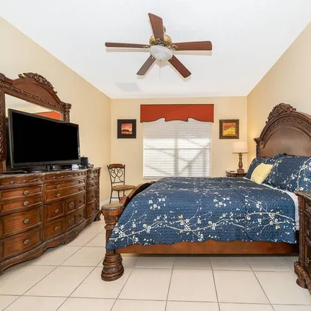 Rent this 8 bed house on Kissimmee