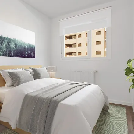 Image 8 - Con Sazón, Calle Cerro del Monte, 1, 28052 Madrid, Spain - Apartment for rent