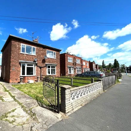 Rent this 2 bed duplex on Colwall Avenue in Hull, HU5 5SN
