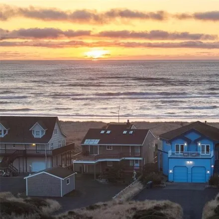 Buy this 3 bed house on Emerald Surf in 1301 Ocean Shores Boulevard Southwest, Ocean Shores