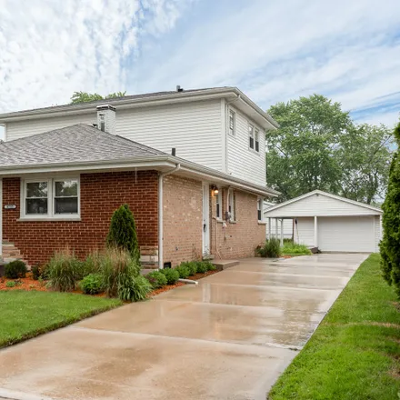 Buy this 4 bed house on 8705 Sproat Avenue in Oak Lawn, IL 60453