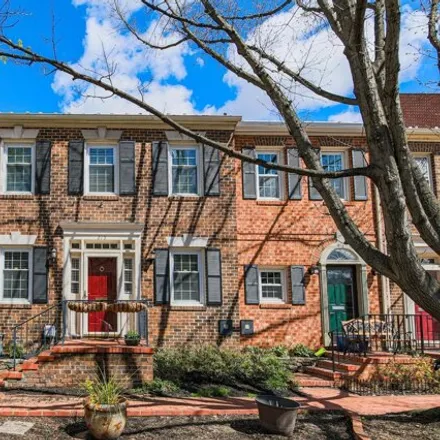Rent this 3 bed townhouse on 215 Oronoco Street in Alexandria, VA 22314