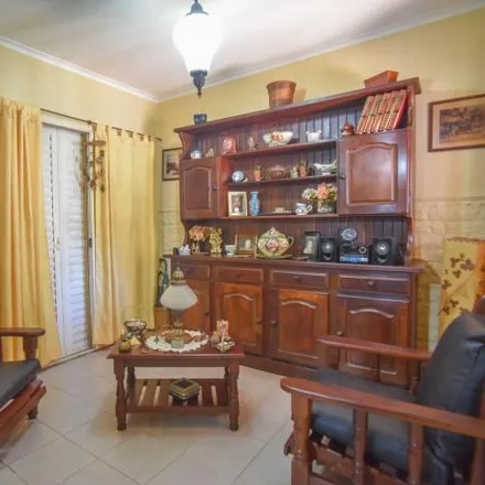 Buy this 2 bed house on Valentín Alsina 8204 in 21 de Octubre, Santa Fe