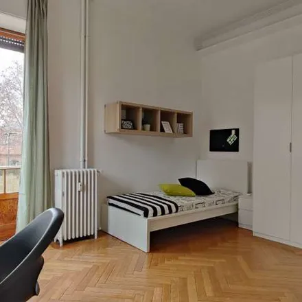 Image 6 - Hop, Viale Regina Margherita 16, 20122 Milan MI, Italy - Apartment for rent