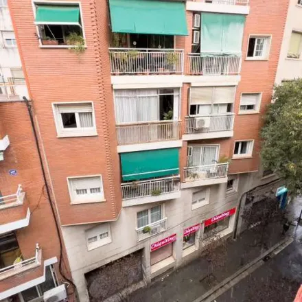 Image 3 - Carmont Aduanas S.L, Carrer de Ventura Plaja, 4, 08028 Barcelona, Spain - Apartment for rent