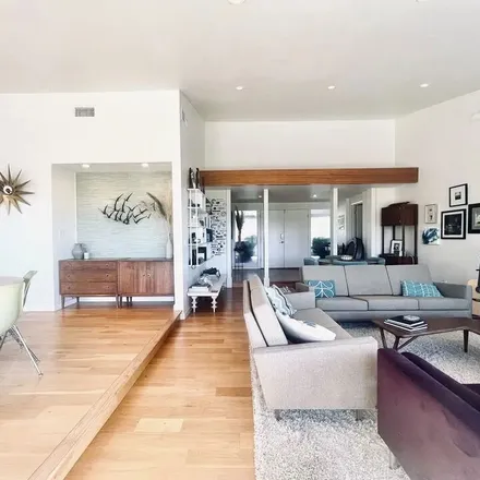 Rent this 3 bed apartment on 4001 Pulido Court in Calabasas, CA 91302