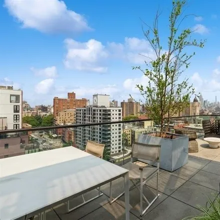 Image 4 - 287 East Houston Street # 3d - House for sale