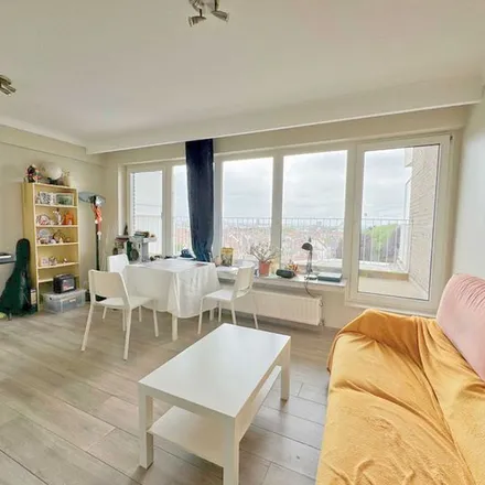 Rent this 1 bed apartment on Résidence Magnolias in Boulevard Brand Whitlock - Brand Whitlocklaan, 1200 Woluwe-Saint-Lambert - Sint-Lambrechts-Woluwe