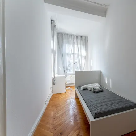 Rent this 5 bed room on Bornholmer Straße 17 in 10439 Berlin, Germany