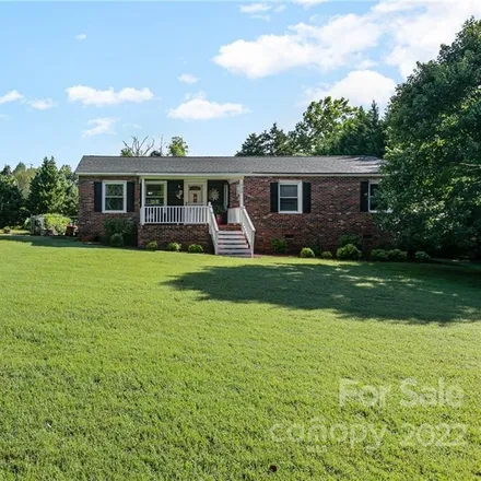Image 3 - 222 Houpe Road, Iredell Heights, Statesville, NC 28625, USA - House for sale