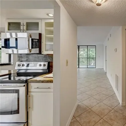 Image 5 - Northwest 66th Avenue, Plantation Gardens, Plantation, FL 33317, USA - Condo for sale