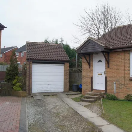 Rent this 2 bed house on Cornel Rise in Killinghall, HG3 2XX