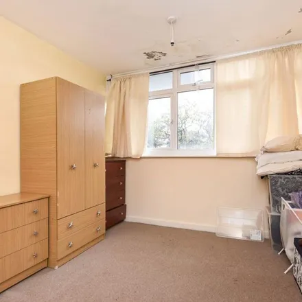 Rent this 3 bed apartment on Highland Road in Bromley Park, London