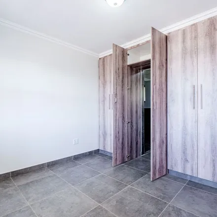 Image 3 - Otto Volek Road, New Germany, Pinetown, 3629, South Africa - Apartment for rent