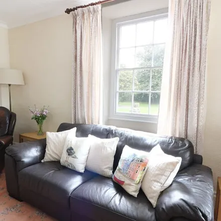 Rent this 8 bed townhouse on Llanwnnen in SA48 7JR, United Kingdom