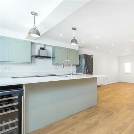 Rent this 2 bed room on 84 Worple Road in London, SW19 4HZ