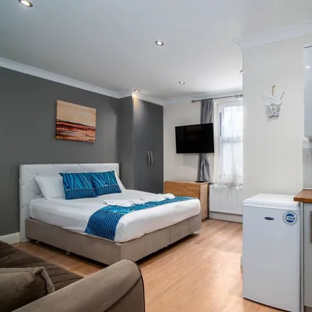 Image 3 - London, N7 0BJ, United Kingdom - Apartment for rent